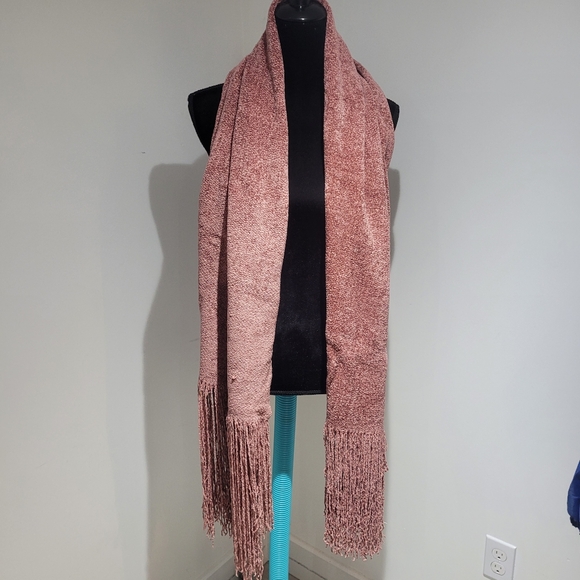 Hand Knit Chenille Oversized Scarf with Fringe Pink Soft Cozy Homemade Feminine - Picture 1 of 6